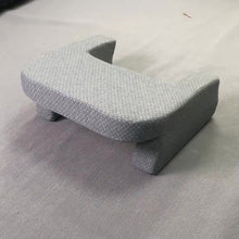 Load image into Gallery viewer, Comfortable Reading Pillow with Large Pockets
