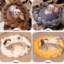 Load image into Gallery viewer, Twisted Pet Bed
